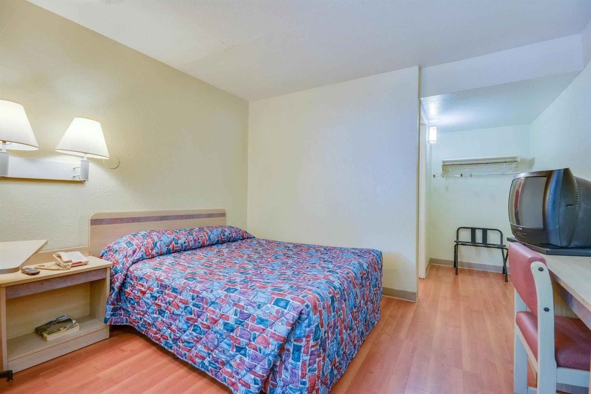 Motel 6-Tuscaloosa, Al Bagian luar foto